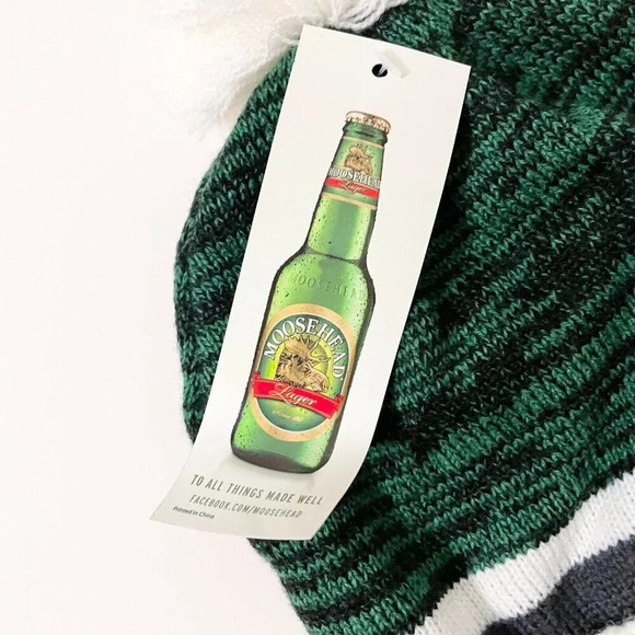 Karbon Moosehead Lager Beer Winter Hat  Beanie Toque and Mittens - Picture 4 of 14